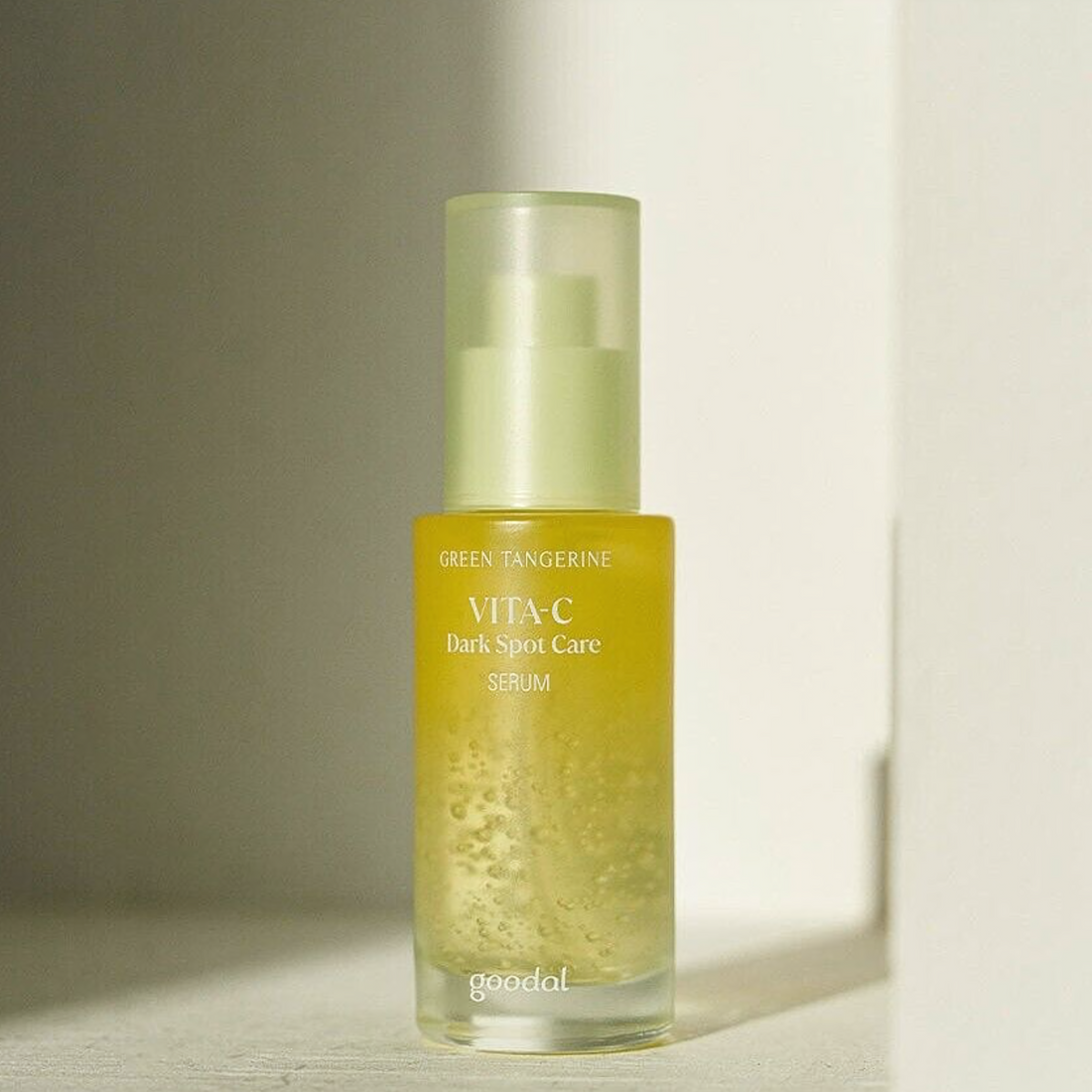 Green Tangerine Vita C Dark Spot Care Serum